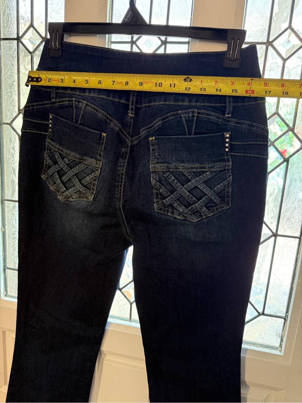 Flamingals Jeans - Picture 5 of 6